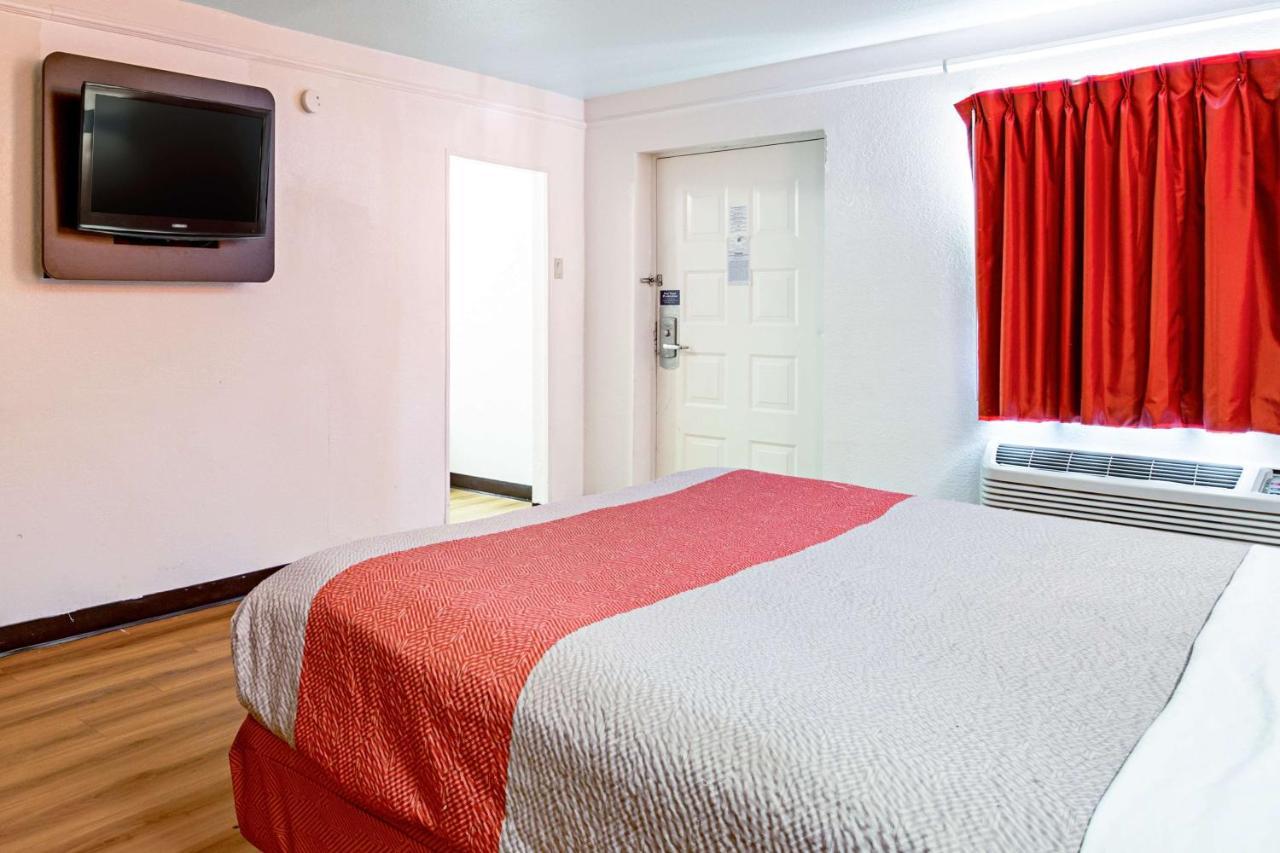 Motel 6 เทกซัสซิตี ภายนอก รูปภาพ