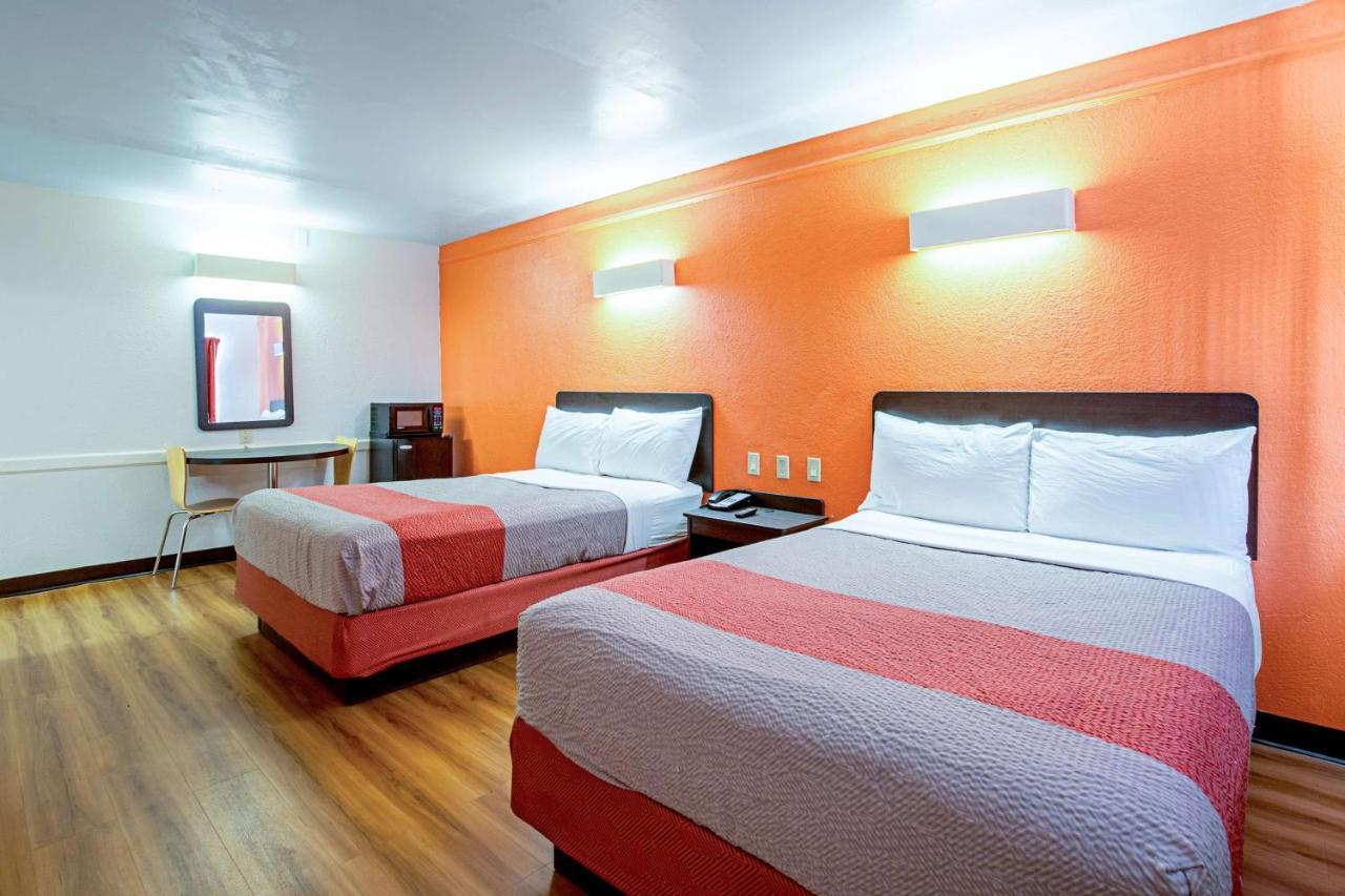 Motel 6 เทกซัสซิตี ภายนอก รูปภาพ