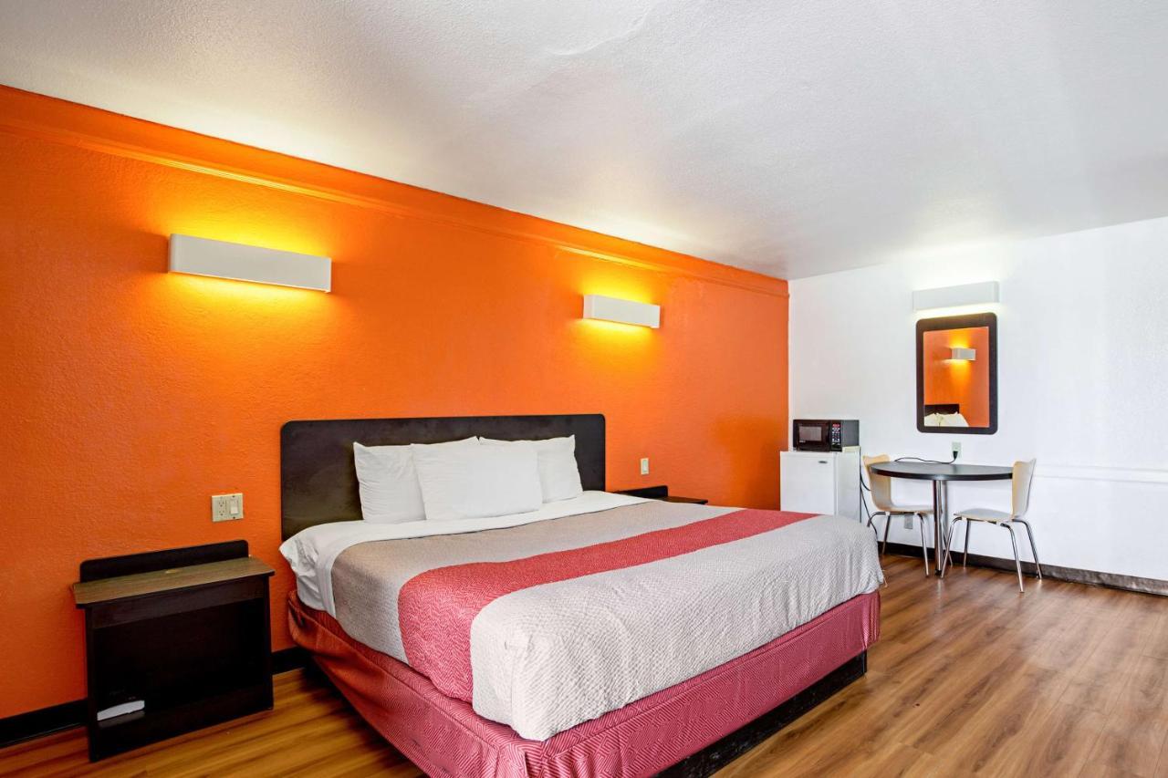 Motel 6 เทกซัสซิตี ภายนอก รูปภาพ
