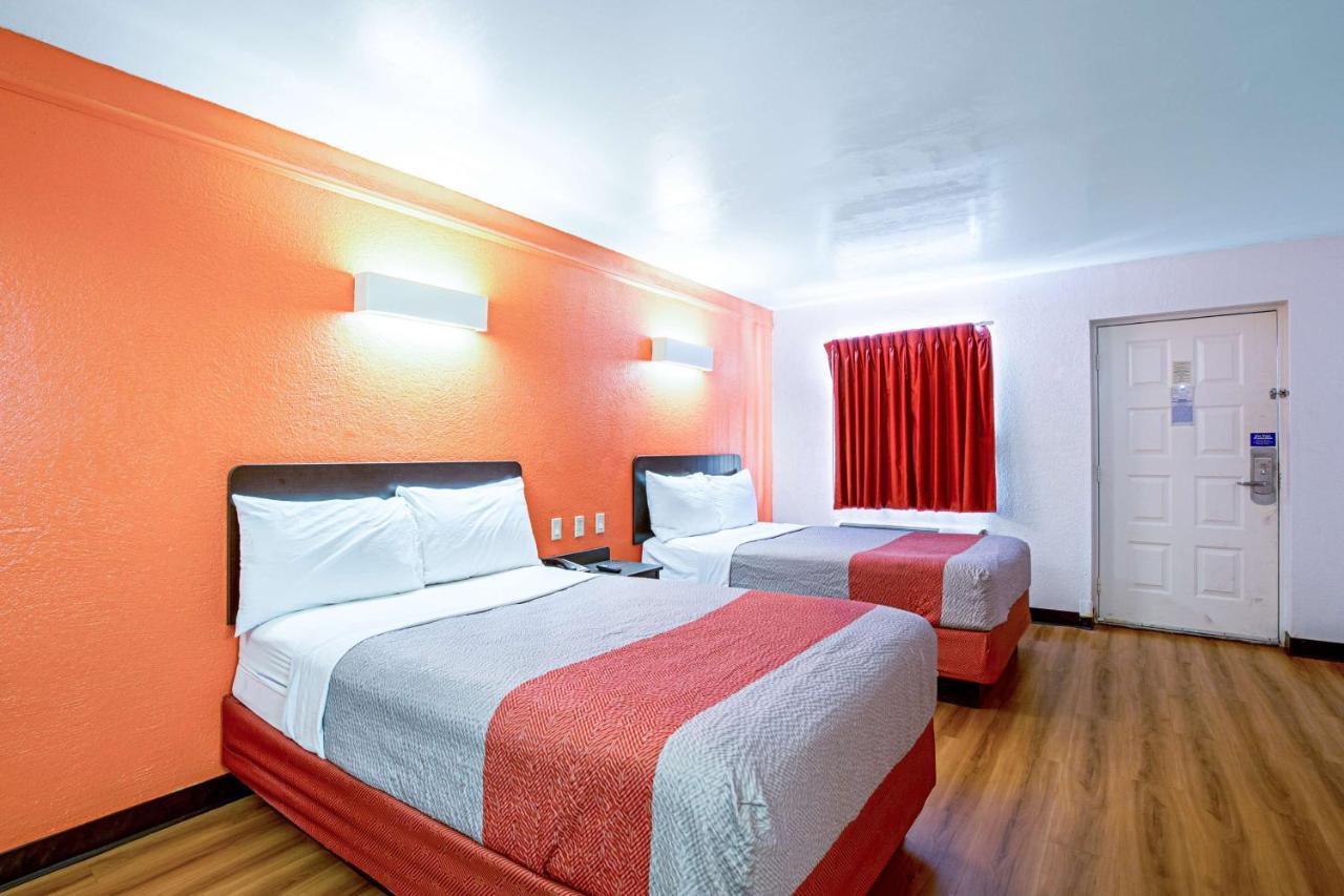 Motel 6 เทกซัสซิตี ภายนอก รูปภาพ